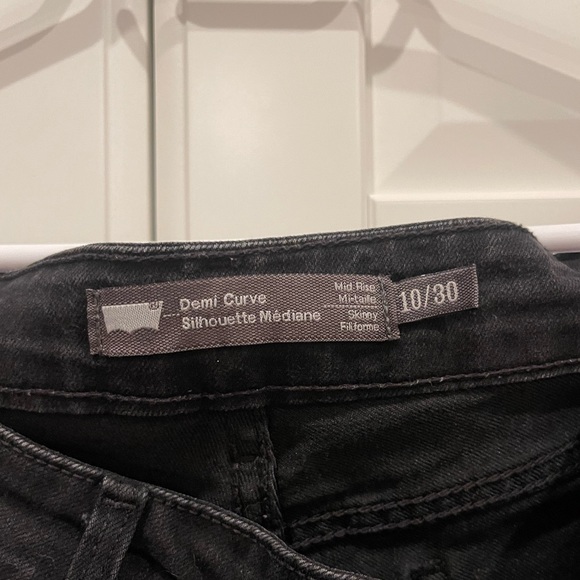 Levi’s Midrise Demi-Curve Skinny Jeans - Picture 3 of 5